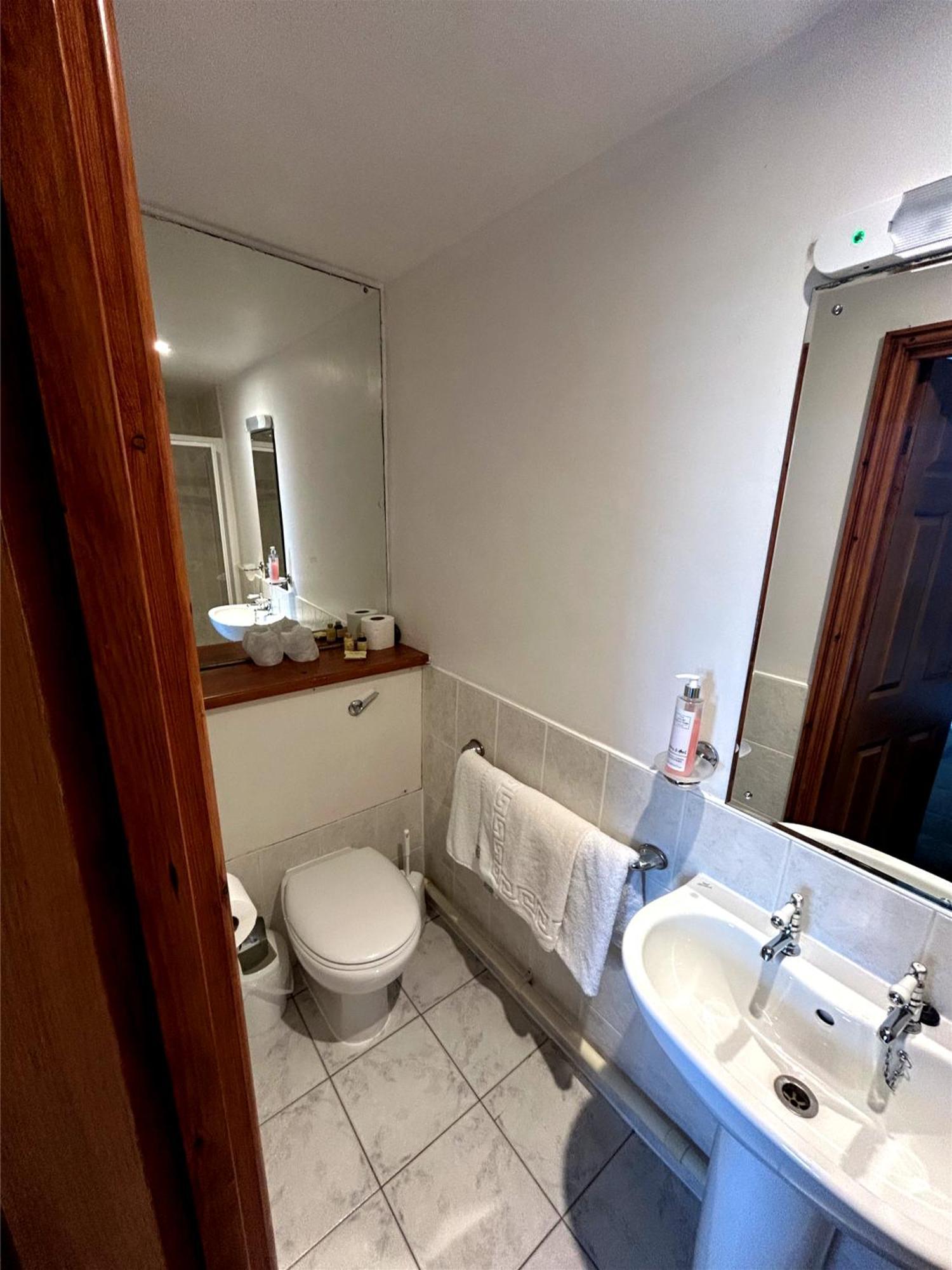 Yr Hen Fecws Bed & Breakfast Porthmadog Exterior photo